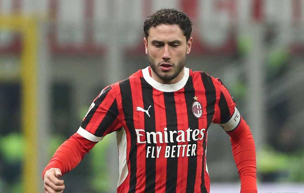 AC米兰右后卫调整引援战略，法甲强人因对方高价交易滞缓